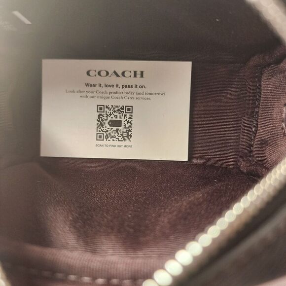 NWT COACH CW413 Pouch Wristlet With Star Print in Refine Pebble Leather Black - Picture 3 of 4